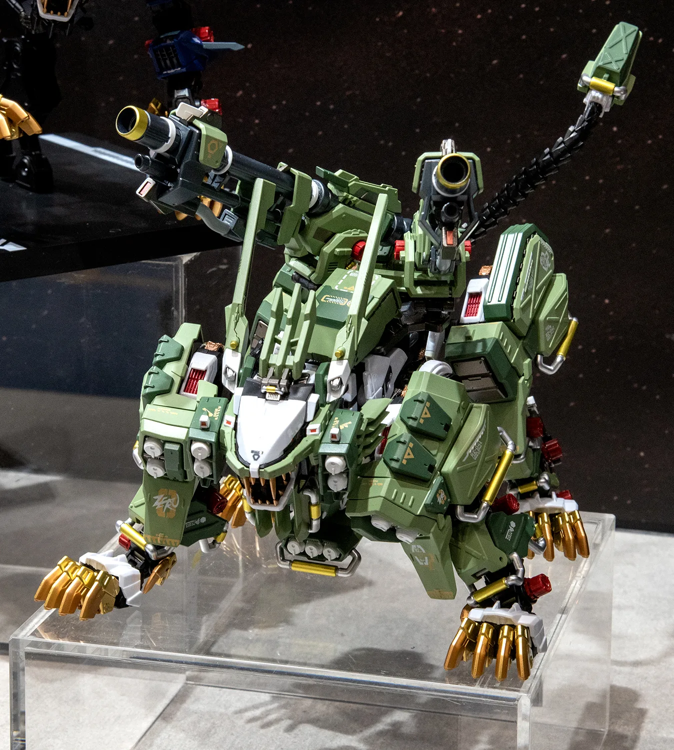 超合金 RZ-041 ライガーゼロ専用チェンジングアーマーセット（パンツァーユニット装着例）
超合金 RZ-041 ライガーゼロ（素体）
魂ウェブ商店／2024年1月発送予定 ※素体とチェンジングアーマーは各別売りです。