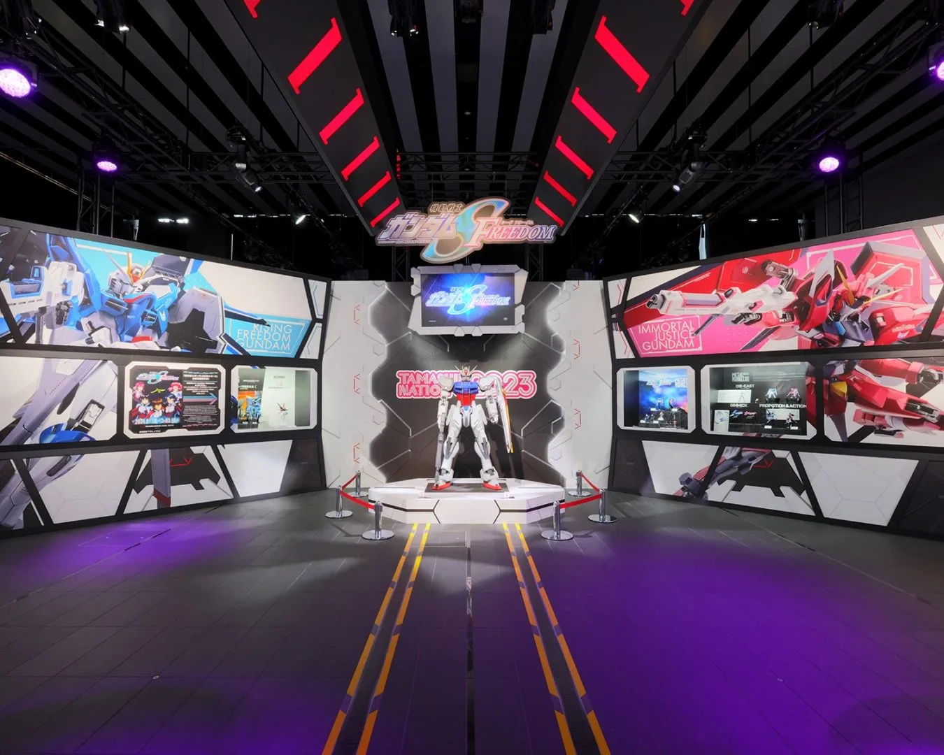 ROBOT WORLD会場エントランス『機動戦士ガンダムSEED』『機動戦士ガンダムSEED FREEDOM』コーナー