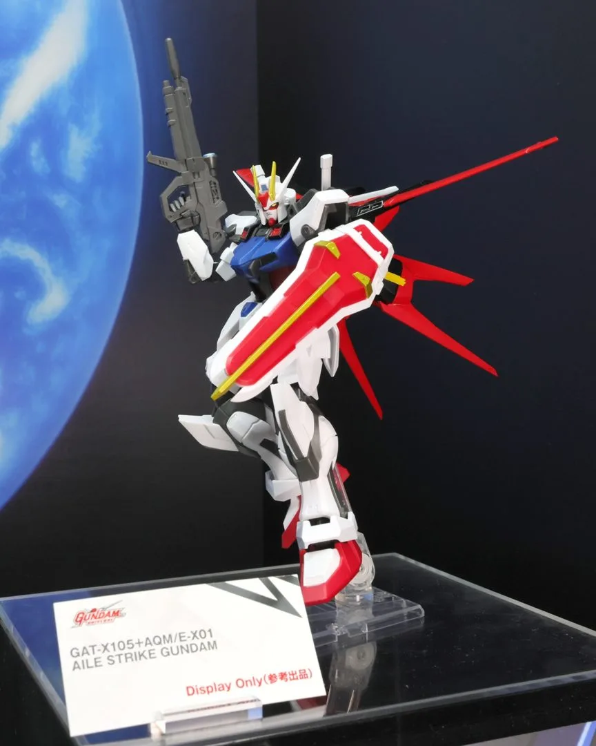GUNDAM UNIVERSE GAT-X105+AQM/E-X01 AILE STRIKE GUNDAM 参考出品
