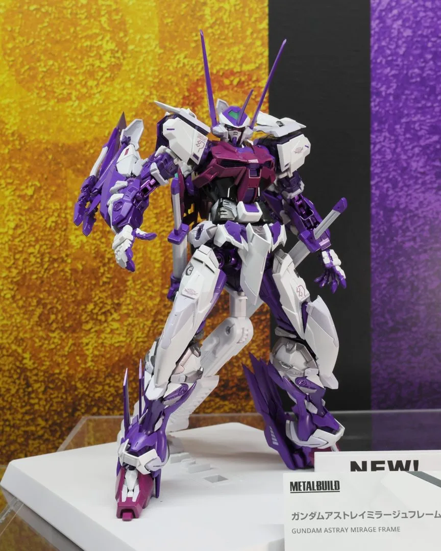 METAL BUILD ガンダムアストレイミラージュフレーム (仮) 参考出品
