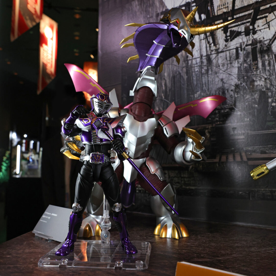 S.H.Figuarts（真骨彫製法） 仮面ライダー王蛇　商品化決定
S.H.Figuarts ジェノサイダー　参考出品